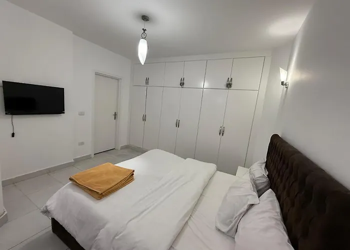 Regency Pool View Apartment